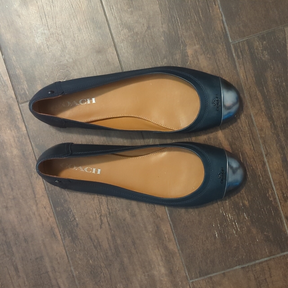 Coach flats